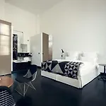 The Qvest Hideaway
