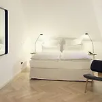 The Qvest Hideaway Hotell Köln