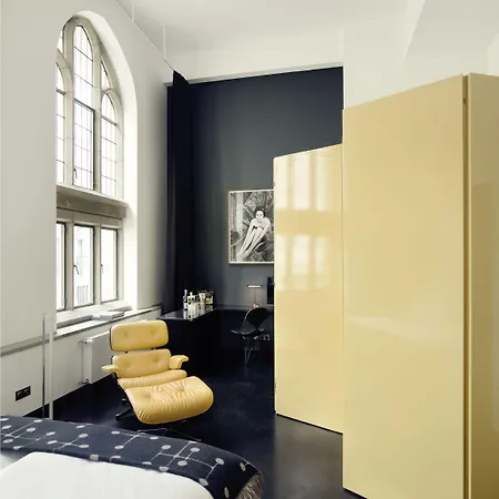 ザ クエスト ハイドアウェイ