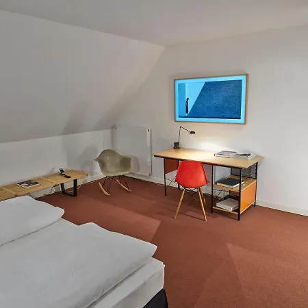 The Qvest Hideaway