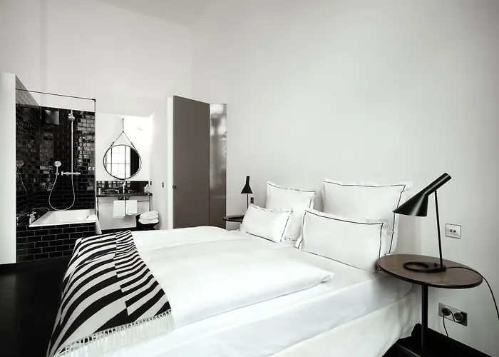 The Qvest Hideaway Hotel 4*