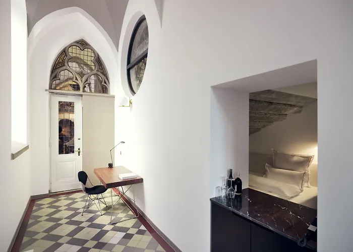 ザ クエスト ハイドアウェイ