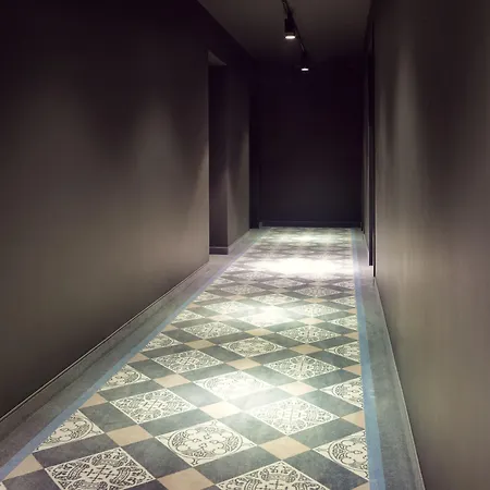 The Qvest Hideaway 4* קלן