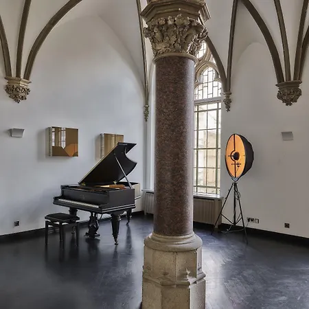 The Qvest Hideaway 4* קלן